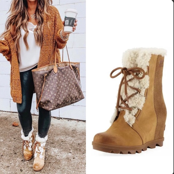 sorel camel wedge